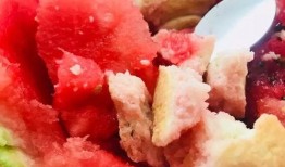 吃馍配瓜,传统美食搭配新体验