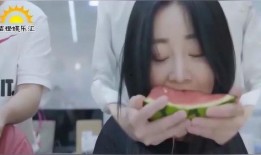 播放小姐姐吃瓜,小姐姐的甜蜜吃瓜时光