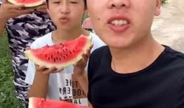 最新精神小伙吃瓜,揭秘网络热点的幕后故事