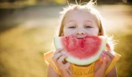 宝宝吃瓜歌,童趣盎然的音乐之旅